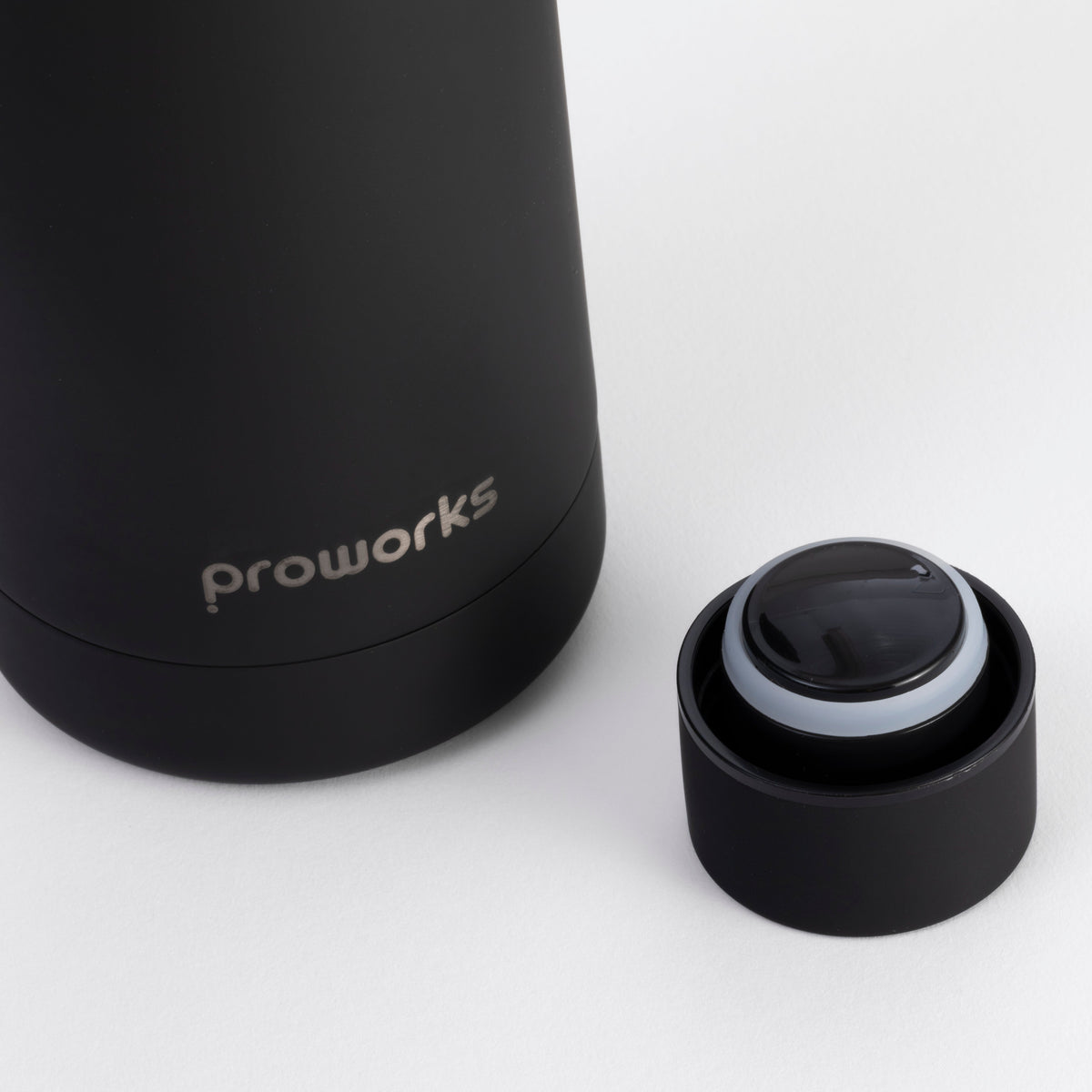 Proworks Pulse 1 Litre Water Bottle - Carbon Black